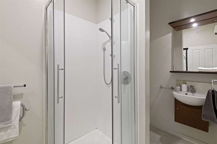 7 Stoneleigh Green Parklands_14