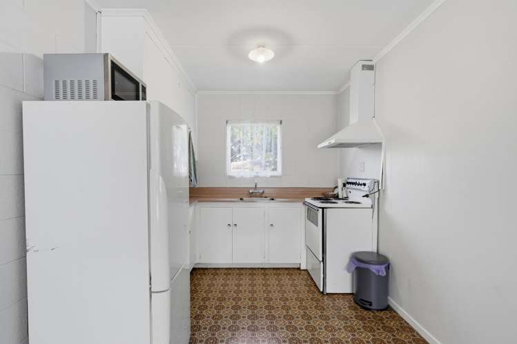 1-4/158 Crinan Street Appleby_11