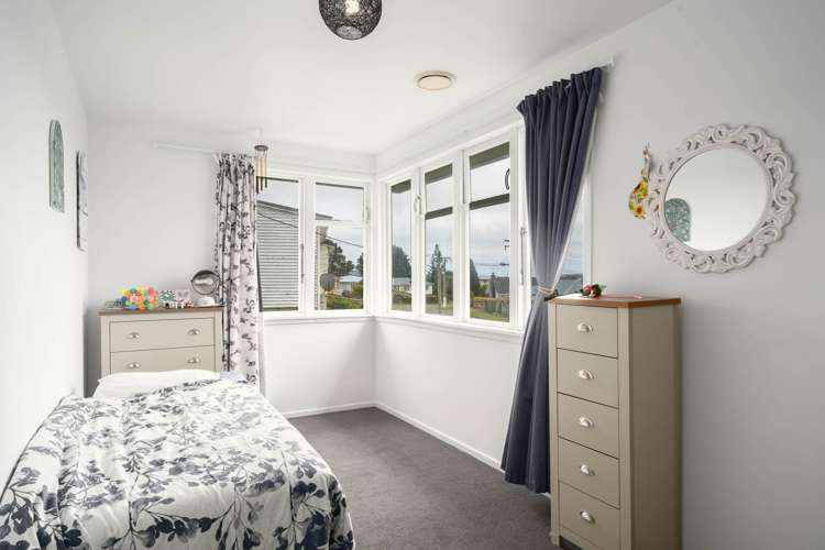 58 Leicester Street Cannons Creek_6
