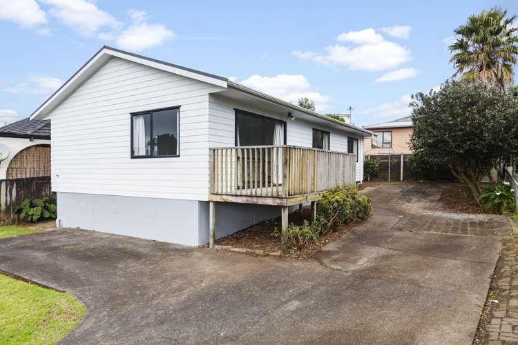2 Beaufield Lane Te Atatu Peninsula_14