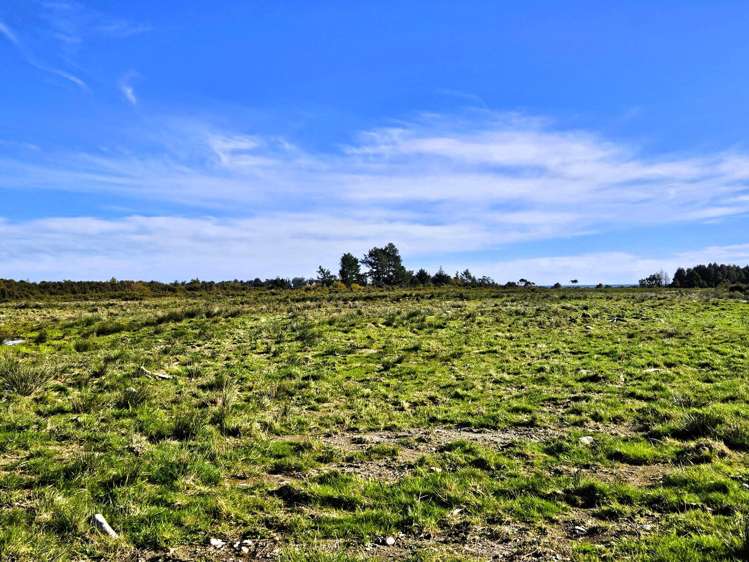 86 Newcastle Street Waimangaroa_12