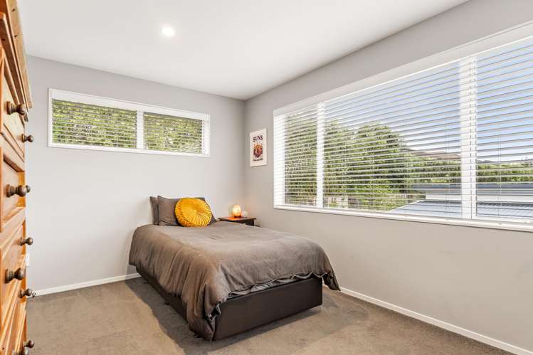 2 Boocock Crescent Orewa_21