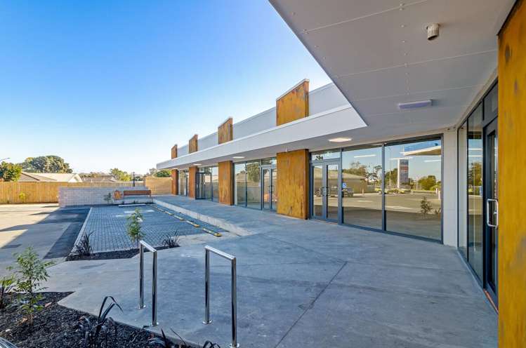 747 Massey Road Mangere_1