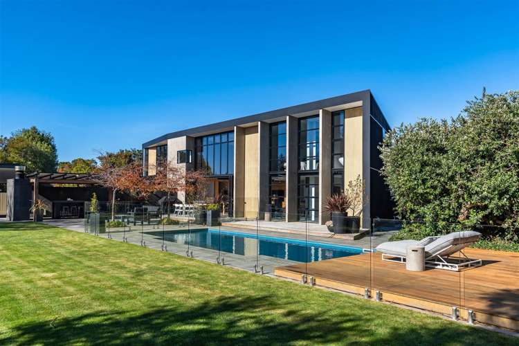 9 Walnut Avenue Strowan_34