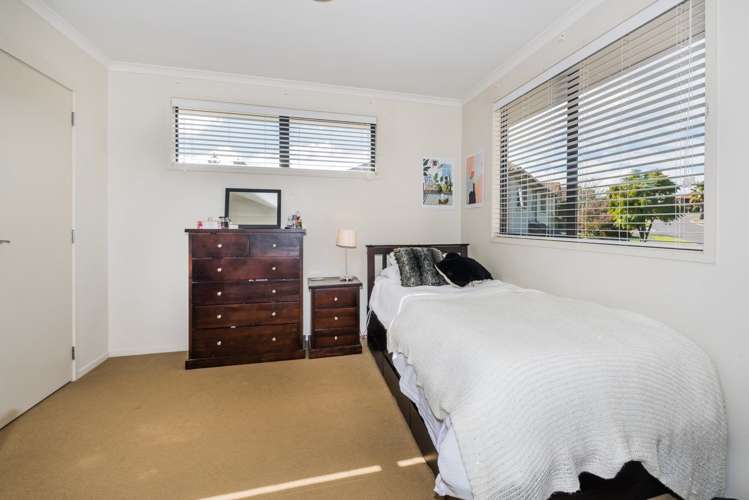 7 Ashurst Lane Greenhithe_15