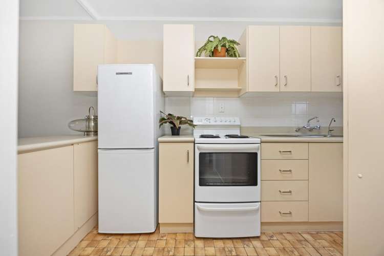 11/16 Willerton Avenue New Lynn_5