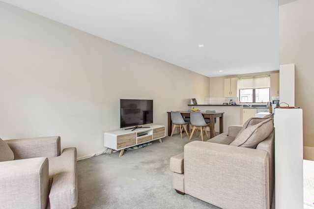 5/27 Rossmay Terrace Mount Eden_1