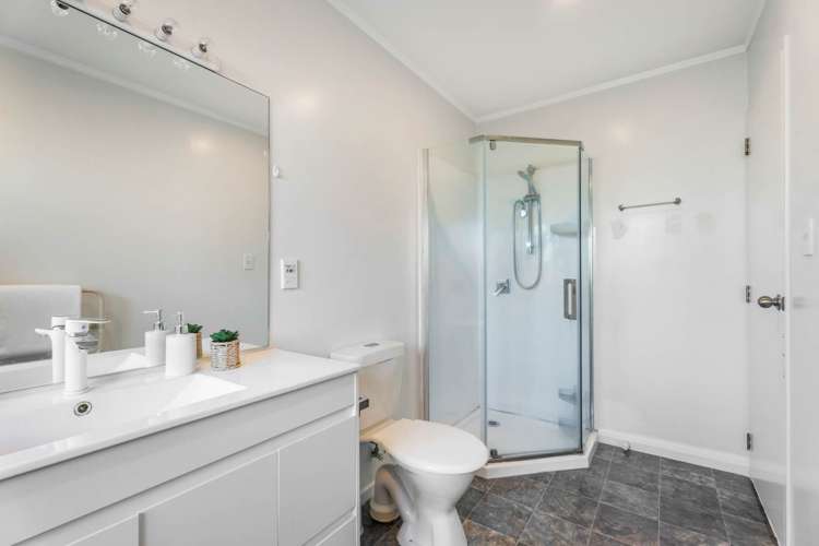 3/28 Christmas Road Manurewa_11