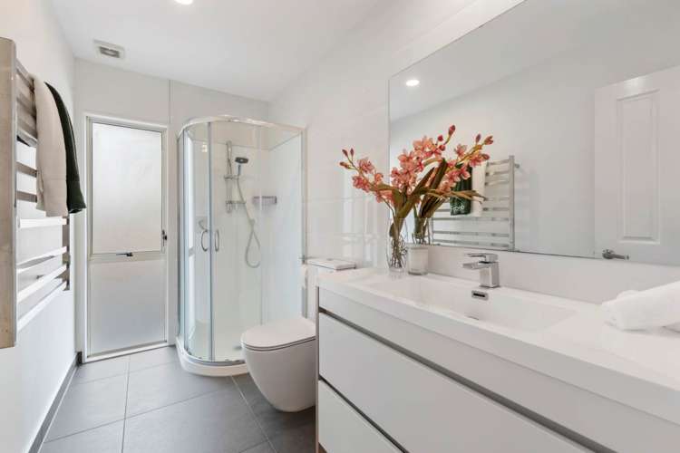 52 Alicia Road Somerville_23