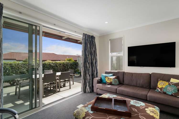 5 Gleneagles Drive Aongatete_10