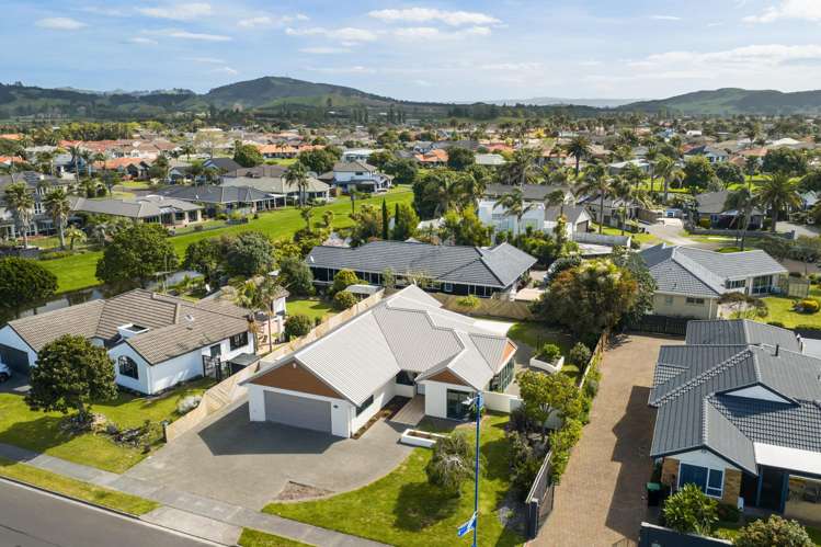 94 Santa Monica Drive_0