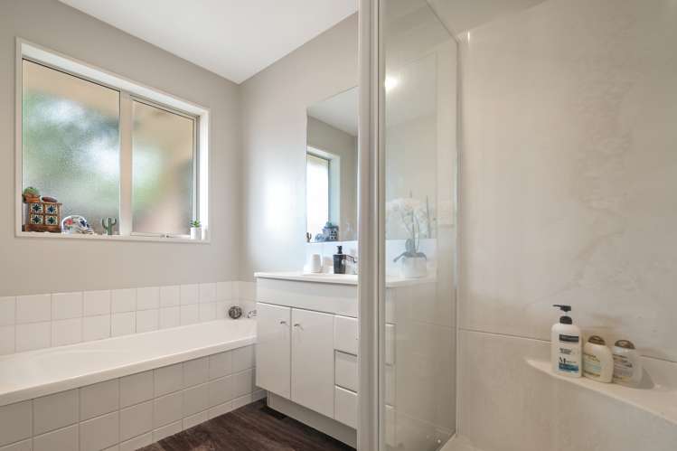 592 Madras Street Saint Albans_14