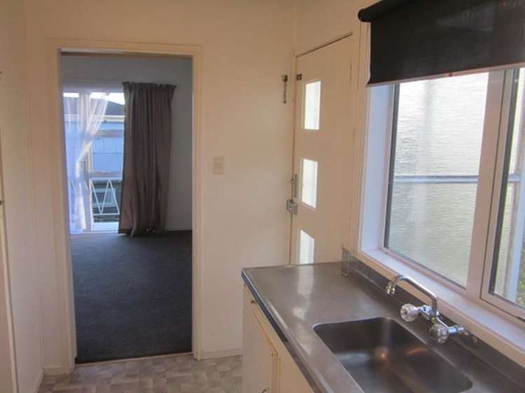 6 Cruickshank Crescent Meadowbank_6