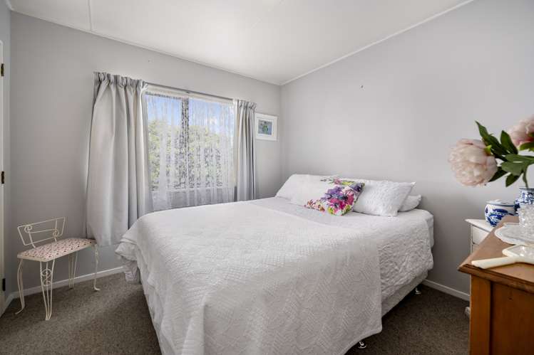 18 Susan Street Pukehangi_6