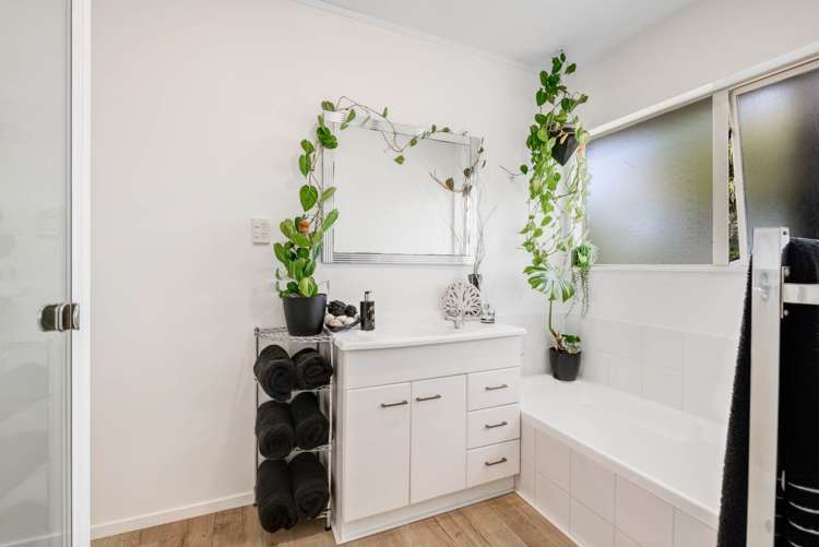 6a St James Avenue Helensville_16