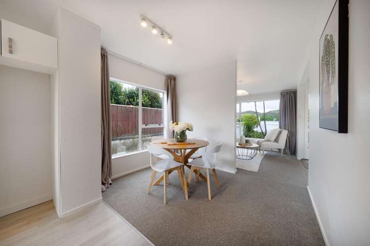 8a Alister Way Churton Park_12