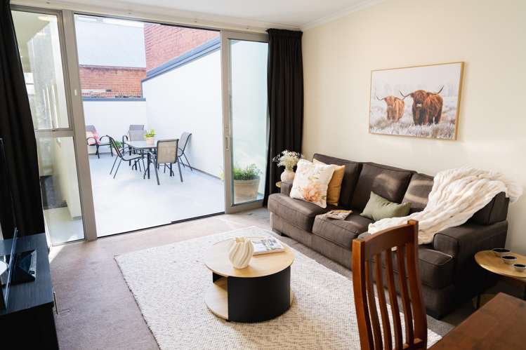 237C Moray Place Dunedin Central_24