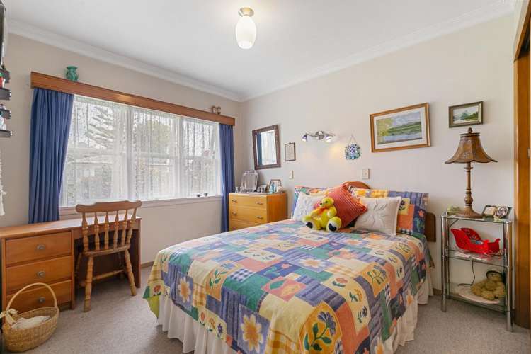 4 Margaret Street Levin_10