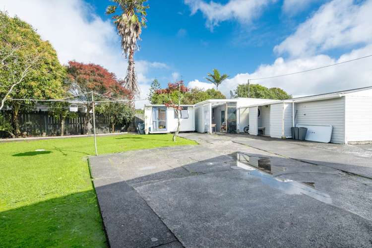 19 Edgerton Road Te Atatu Peninsula_2