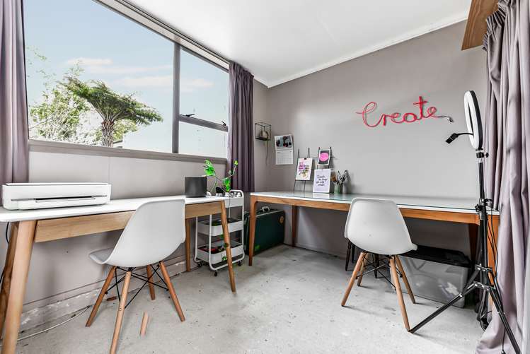 127 Amanda Avenue Dinsdale_13