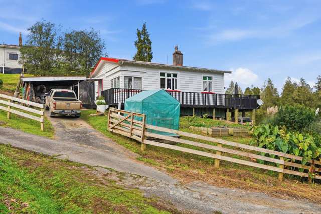 36A Takahue Saddle Road Broadwood_2