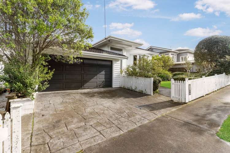 3 Hemi Street Narrow Neck_5