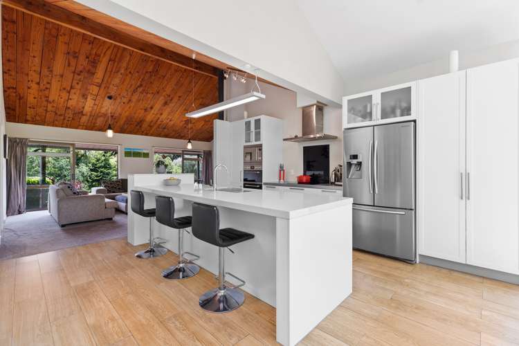 132 Motu Road Kumeu_10