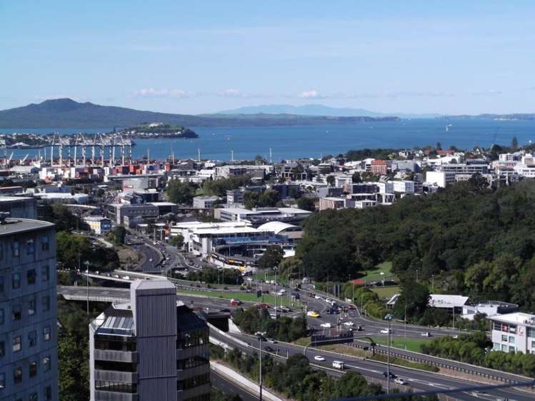 1501/18 Saint Martins Lane Grafton_11