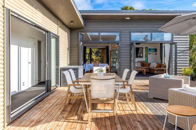 385 Sea View Road Onetangi_13