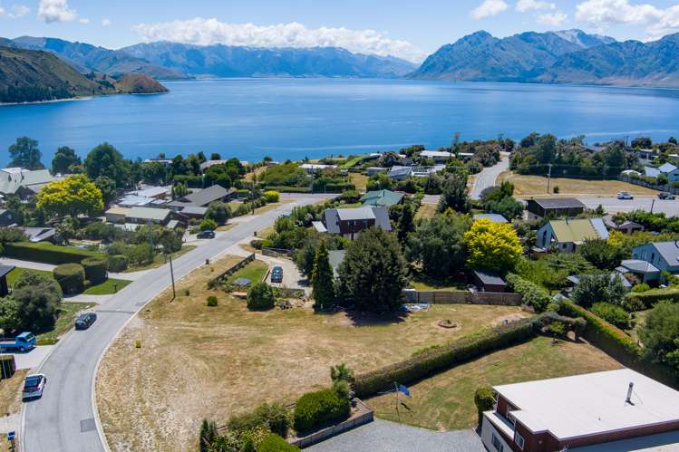 16 Parry Crescent Lake Hawea_11