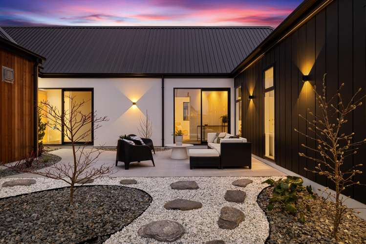 2 Alan James Lane Prebbleton_28