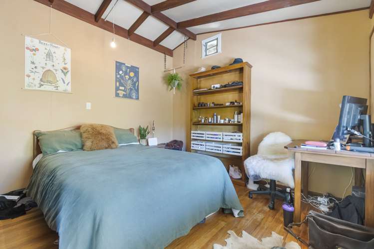 151 Church Road Luggate_9