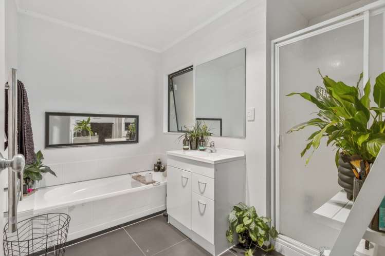 3a John Webster Place Glen Eden_9