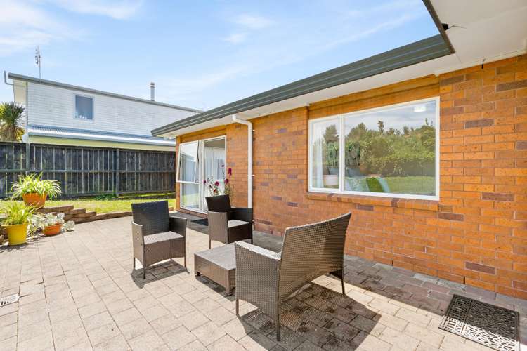 131 Portage Road New Lynn_13