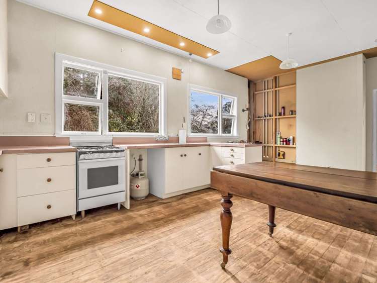 934 Clintons Road Charing Cross_15