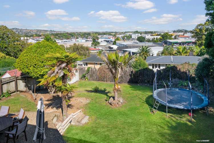9 Matatea Avenue Pukekohe_12