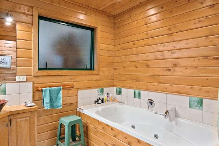 90 Matata Road Parapara_13