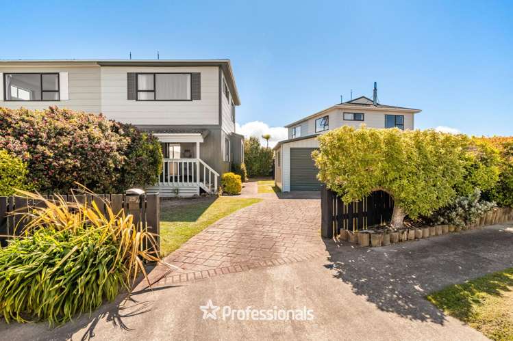 25a Outram Grove Kelson_3