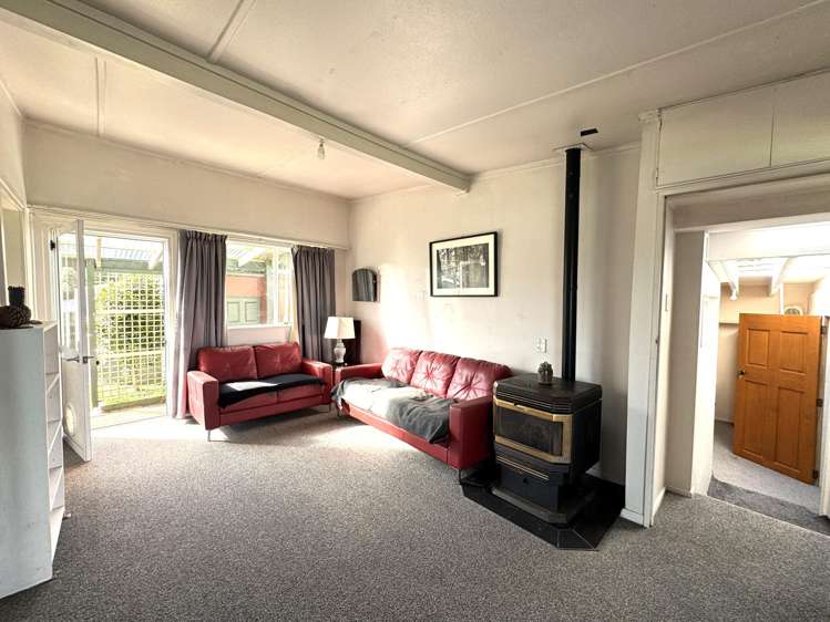 290 Newhaven Road Owaka_26