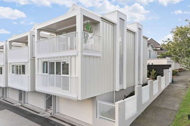 15 Walton Street Red Beach_1