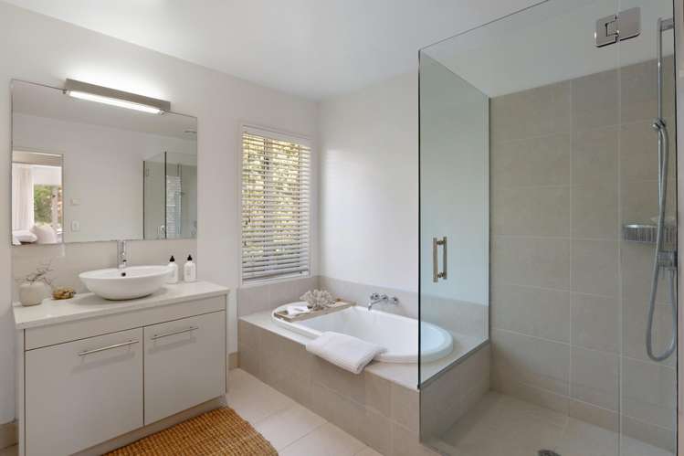 533 Johns Road Harewood_18