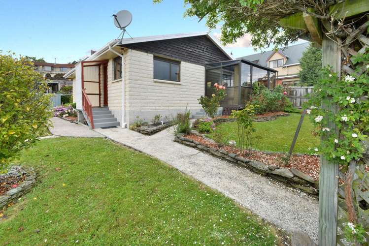 64 Kinmont Crescent Mosgiel_0