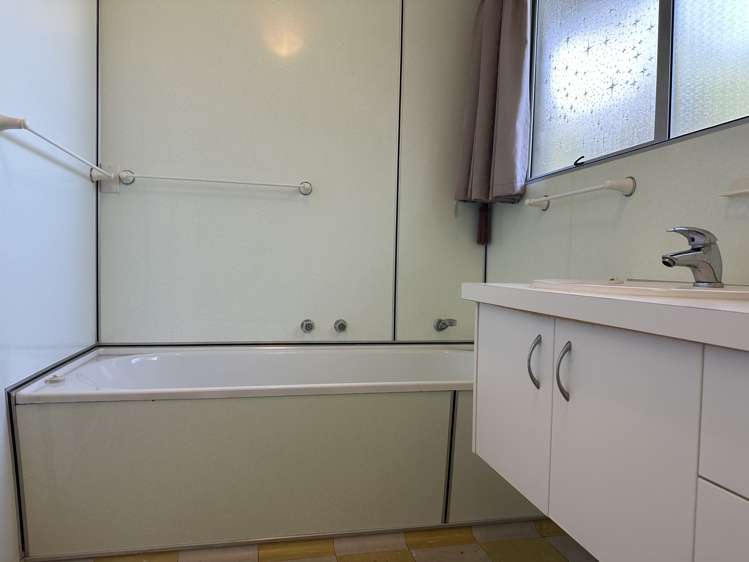 269 Sewell Street Hokitika_13