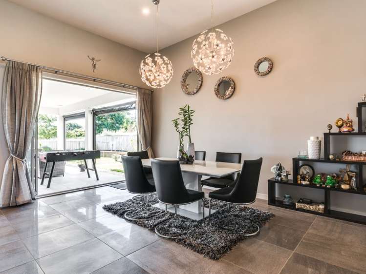 29 Magnolia Rise Waipahihi_1