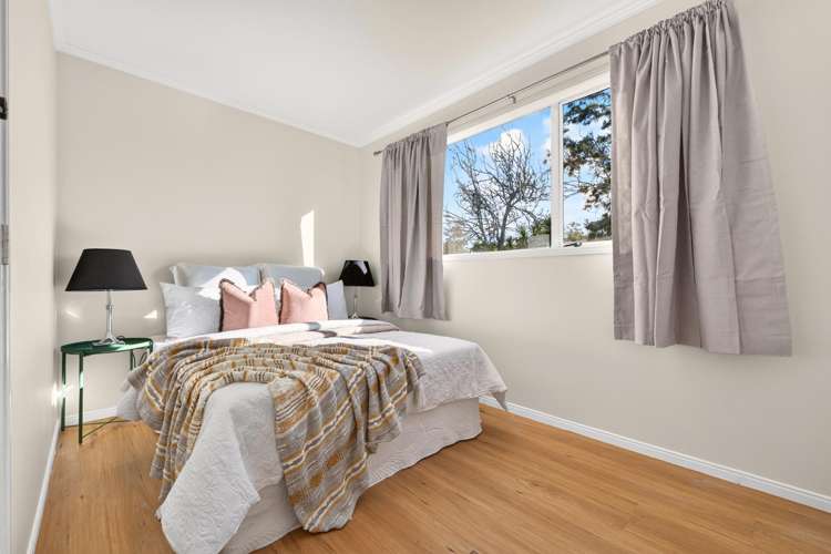 2/35A Woodglen Road Glen Eden_16