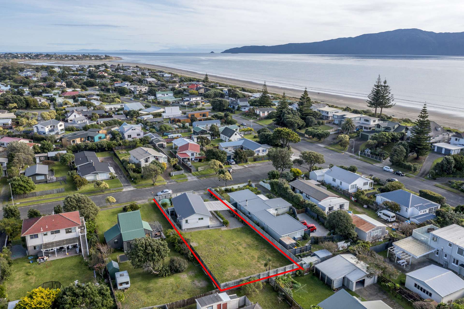 7 Eruini Street Waikanae Beach_0