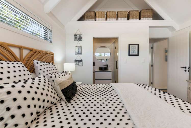 128 The Circle Manly_11