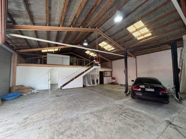 4113 Great North Road Glen Eden_5