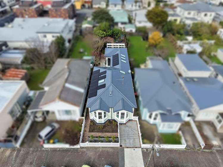42 Bolton Street Petone_32