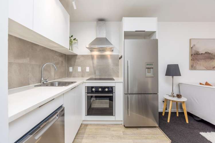 3/9 Don Croot Street Morningside_2